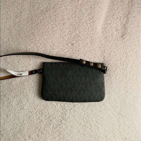 Michael Kors Belt Bag - Picture 4 of 4